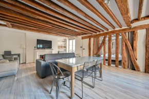 Grand 2 pieces typique du Marais - FLAT-GUEST